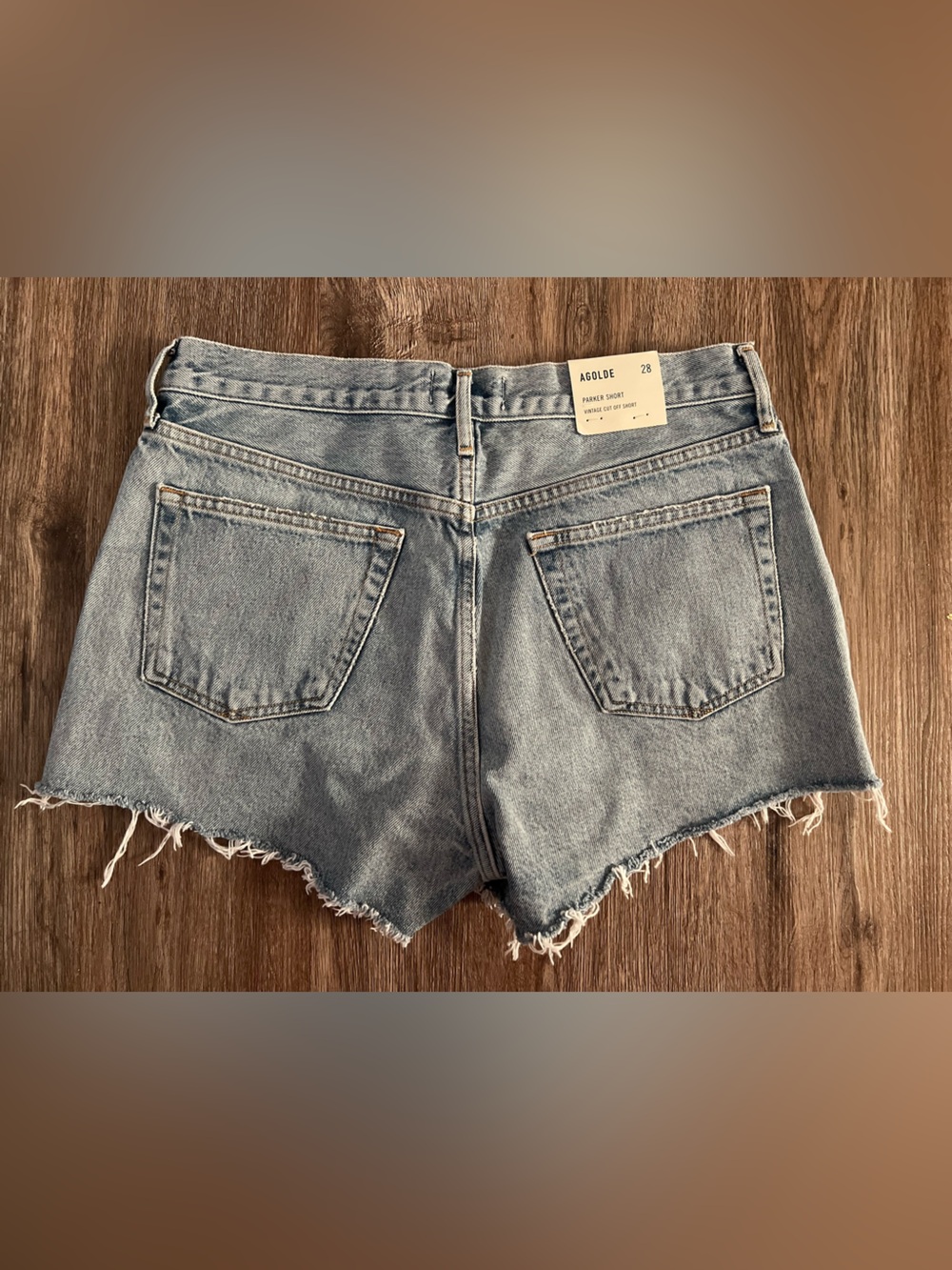 Agolde Parker Vintage Cut Off Shorts - Picture 2 of 3